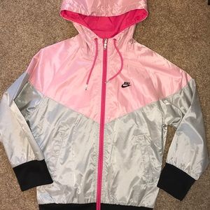 Nike wind breaker 3/4 sleeves